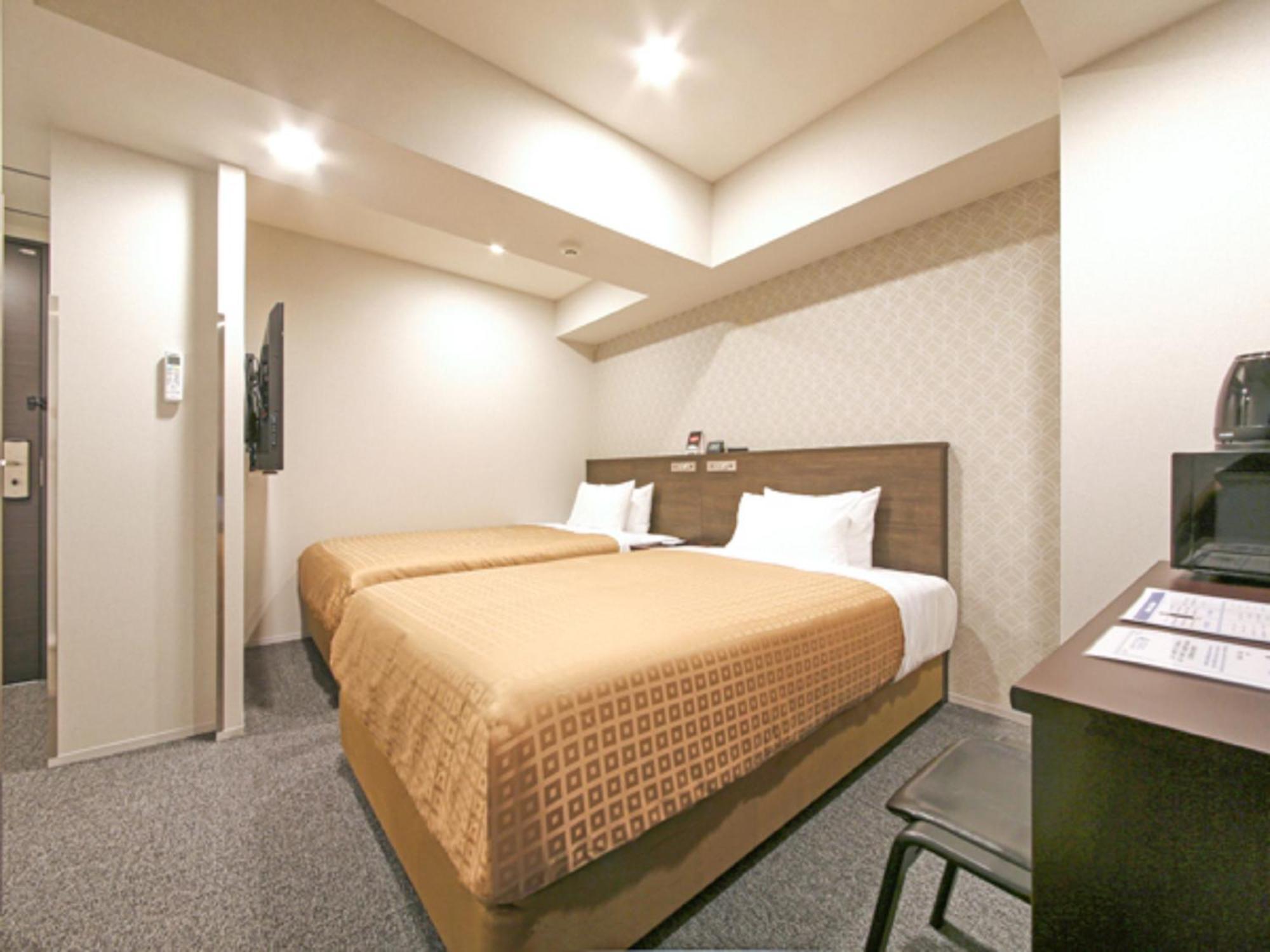 Hotel Livemax Chiba Chuo-Ekimae Bagian luar foto